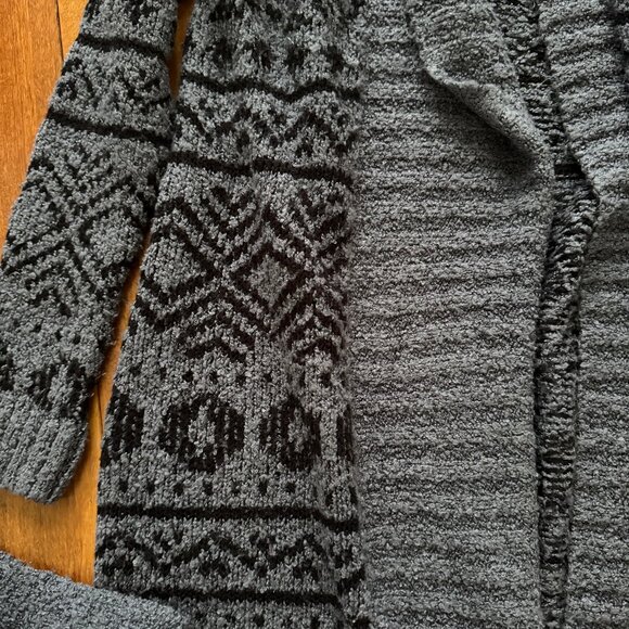 Belted sweater - Picture 2 of 2